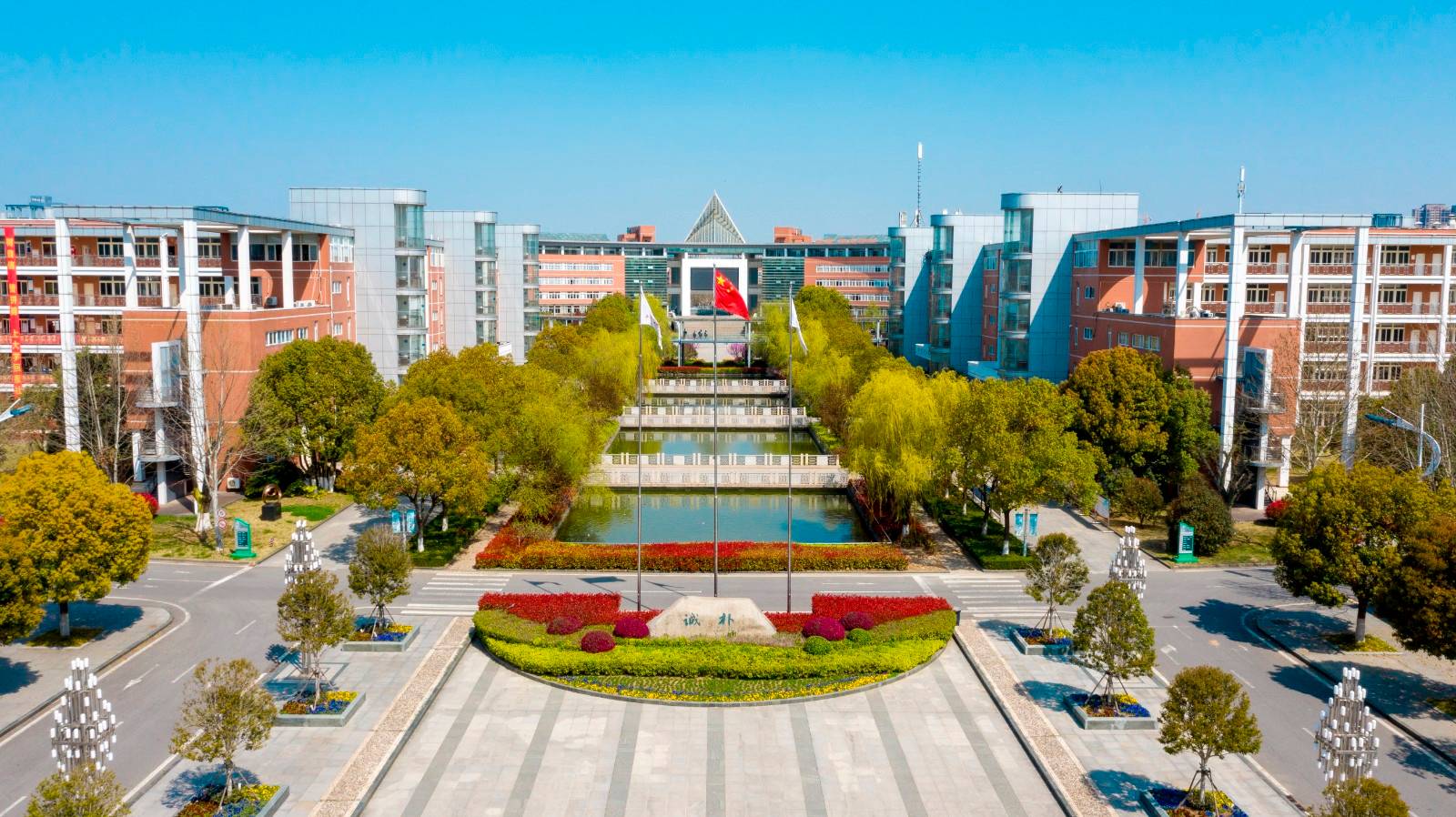 江蘇省南京師范大學附屬中學熱水項目